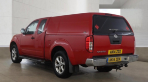 2014 Nissan Navara 2.5 Dci Acenta King Cab Pickup 4WD Euro 5 4dr in Red — image 3