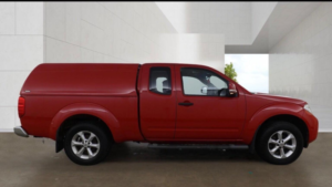 2014 Nissan Navara 2.5 Dci Acenta King Cab Pickup 4WD Euro 5 4dr in Red — image 5