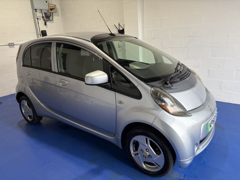 2011 Mitsubishi I-Miev in Silver — image 1