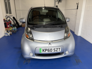 2011 Mitsubishi I-Miev in Silver — image 3