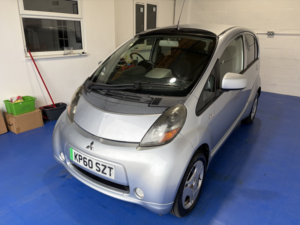 2011 Mitsubishi I-Miev in Silver — image 4