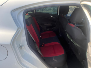 2013 Alfa Romeo Giulietta 2.0 Jtdm-2 Collezione Euro 5 (s/s) 5dr in White — image 6