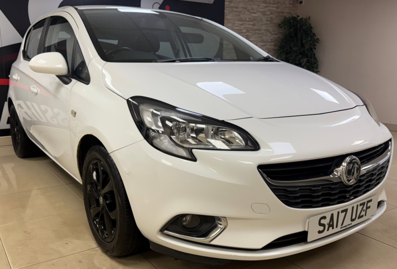 2017 Vauxhall Corsa 1.4i Ecoflex Sri Hatchback 5dr Petrol Manual Euro 6 (75 Ps) in White — image 1
