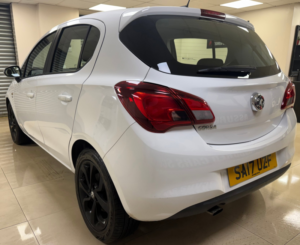 2017 Vauxhall Corsa 1.4i Ecoflex Sri Hatchback 5dr Petrol Manual Euro 6 (75 Ps) in White — image 3