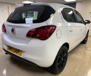 2017 Vauxhall Corsa 1.4i Ecoflex Sri Hatchback 5dr Petrol Manual Euro 6 (75 Ps) in White — image 4