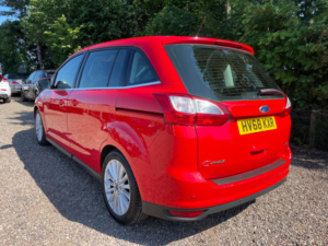 2018 Ford Grand C-Max 1.0t Ecoboost Gpf Titanium MPV 5dr Petrol Manual Euro 6 (s/s) (125 Ps) in Red — image 4