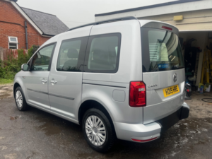 2019 Volkswagen Caddy Life 2.0 Tdi in Silver — image 5