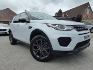 2019 Land Rover Discovery Sport 2.0 Td4 Landmark Auto 4WD Euro 6 (s/s) 5dr in White — image 2