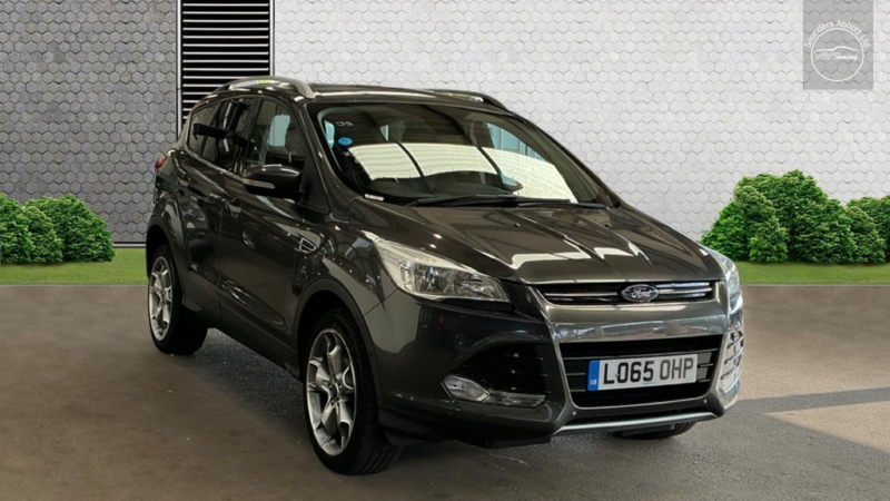 2015 Ford Kuga 2.0 Tdci Titanium in Grey — image 1
