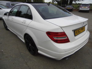 2012 Mercedes-Benz C Class 2.1 C220 Cdi Blueefficiency Amg Sport Plus G-Tronic+ Euro 5 (s/s) 4dr in White — image 4