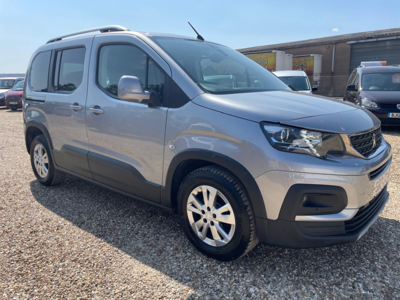 2021 Peugeot Rifter Wav Wheelchair Accessible Vehicle 1.5 Bluehdi Allure in Grey — image 1