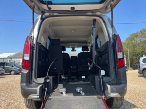 2021 Peugeot Rifter Wav Wheelchair Accessible Vehicle 1.5 Bluehdi Allure in Grey — image 5