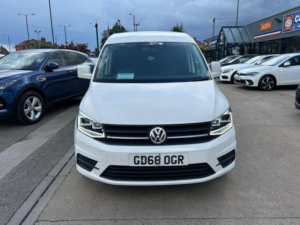 2019 Volkswagen Caddy 2.0 Tdi C20 Bluemotion Tech Trendline Swb Euro 6 (s/s) 5dr in White — image 3