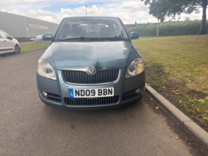 2009 Skoda Fabia 1.4 16v 3 Hatchback 5dr Petrol Manual (155 G/km, 85 Bhp) in Grey — image 3