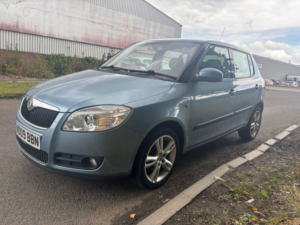 2009 Skoda Fabia 1.4 16v 3 Hatchback 5dr Petrol Manual (155 G/km, 85 Bhp) in Grey — image 4