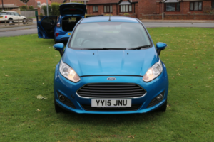 2015 Ford Fiesta 1.3 Zetec in Blue — image 3