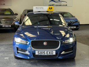 2015 Jaguar Xe 2.0 D R-Sport in Blue — image 3