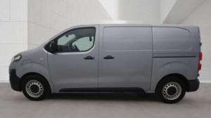 2022 Vauxhall Vivaro Electric 3100 75kwh Dynamic Auto L1 H1 6dr (7.4kw Charger) in Grey — image 2