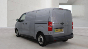 2022 Vauxhall Vivaro Electric 3100 75kwh Dynamic Auto L1 H1 6dr (7.4kw Charger) in Grey — image 3