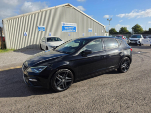 2020 SEAT Leon 1.5 Tsi Evo Fr Black Edition Euro 6 (s/s) 5dr in Black — image 3