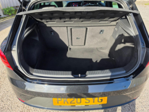 2020 SEAT Leon 1.5 Tsi Evo Fr Black Edition Euro 6 (s/s) 5dr in Black — image 6