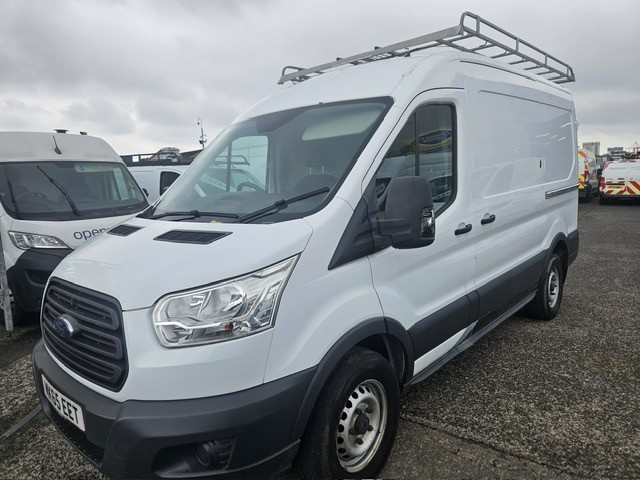 2015 Ford Transit 2.2 Tdci 350 in White — image 1