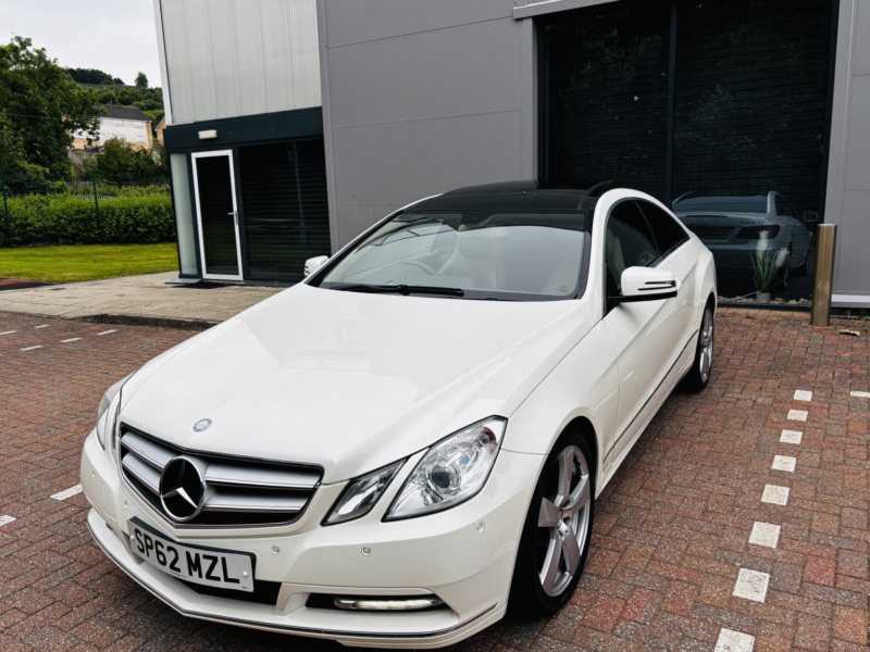 2012 Mercedes-Benz E Class 2.1 E250 Cdi Blueefficiency Se in White — image 1