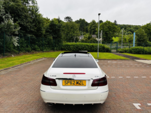 2012 Mercedes-Benz E Class 2.1 E250 Cdi Blueefficiency Se in White — image 5