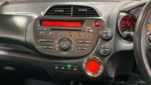 2014 Honda Jazz 1.4 I-Vtec Ex CVT Euro 5 5dr in Grey — image 4