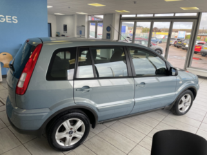 2010 Ford Fusion 1.4 Zetec in Blue — image 5