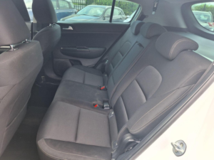2019 Kia Sportage 1.6 Gdi 2 Euro 6 (s/s) 5dr in White — image 6
