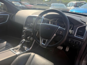 2016 Volvo Xc60 2.4 D5 R-Design Lux Nav Auto AWD Euro 6 (s/s) 5dr in Grey — image 3