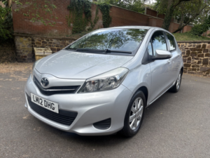 2012 Toyota Yaris 1.3 Dual Vvt-I Tr in Silver — image 3