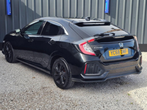2018 Honda Civic 1.6 I-Dtec Sr Euro 6 (s/s) 5dr in Black — image 4