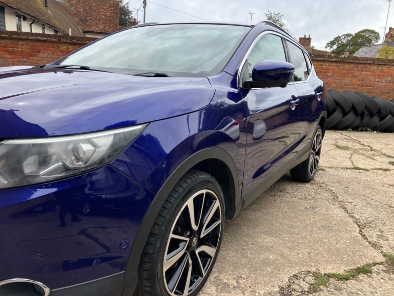2017 Nissan Qashqai 1.5 Dci Tekna in Blue — image 3