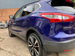 2017 Nissan Qashqai 1.5 Dci Tekna in Blue — image 7