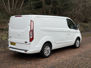 2021 Ford Transit Custom 2.0 Transit Custom Limited Van 300 L1 2.0l Ecoblue 130ps Fwd 6 Speed Manual in White — image 6
