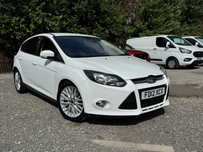 2012 Ford Focus 1.6 Tdci Zetec Hatchback 5dr Diesel Manual Euro 5 (s/s) (115 Ps) in White — image 1