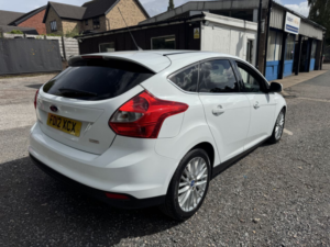 2012 Ford Focus 1.6 Tdci Zetec Hatchback 5dr Diesel Manual Euro 5 (s/s) (115 Ps) in White — image 5