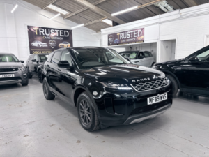 2019 Land Rover Range Rover Evoque 2.0 D150 in Black — image 2
