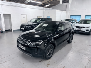 2019 Land Rover Range Rover Evoque 2.0 D150 in Black — image 4