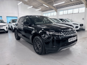 2019 Land Rover Range Rover Evoque 2.0 D150 in Black — image 5