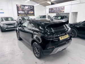 2019 Land Rover Range Rover Evoque 2.0 D150 in Black — image 6