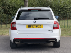 2017 Skoda Octavia 2.0 Tdi Vrs in White — image 5