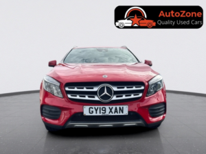 2019 Mercedes-Benz Gla 1.6 Gla200 Amg Line in Red — image 3