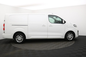 2020 Vauxhall Vivaro 1.5 Turbo D 2900 Sportive Panel Van 5dr Diesel Manual L2 H1 Euro 6 (s/s) (100 Ps) in White — image 2
