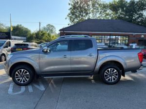 2019 Nissan Navara 2.3 Dci Tekna Auto 4WD Euro 6 4dr in Grey — image 4