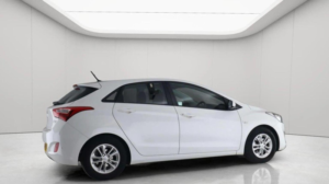 2014 Hyundai I30 1.4 Active Euro 5 5dr in White — image 5