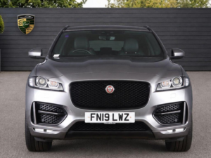 2019 Jaguar F-Pace 2.0 D180 R-Sport Auto AWD Euro 6 (s/s) 5dr in Grey — image 2