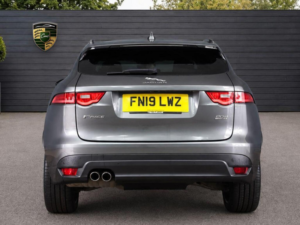 2019 Jaguar F-Pace 2.0 D180 R-Sport Auto AWD Euro 6 (s/s) 5dr in Grey — image 5